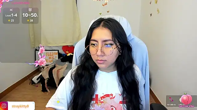 LoveLyy- online show from October 2025 01:03:02 PM