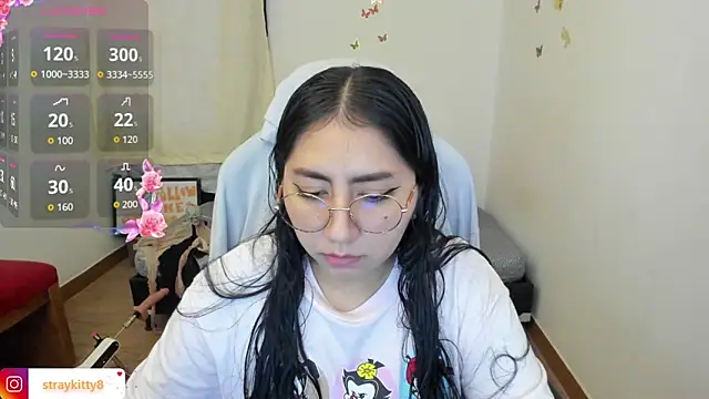 LoveLyy- online show from November 2025 04:49:01 PM