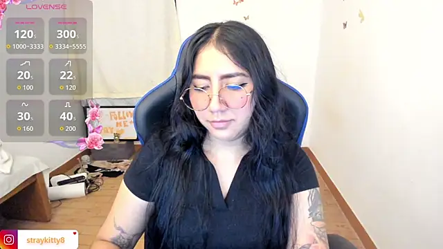LoveLyy- online show from May 2026 08:27:01 PM