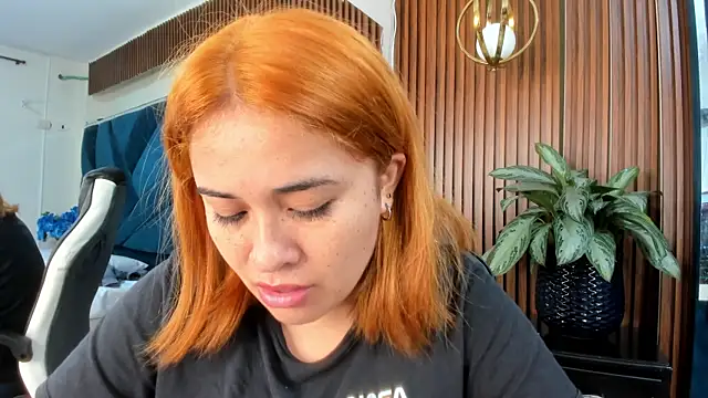KarinaSanchezz online show from October 2025 12:32:01 AM