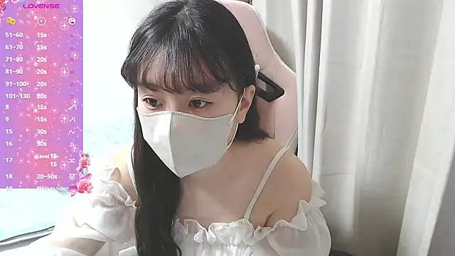 hinako08 online show from December 2025 10:05:01 PM