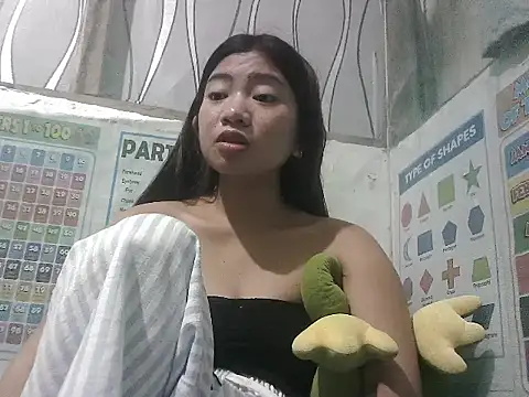 Hot Lina31 online show from July 2026 01:04:02 PM