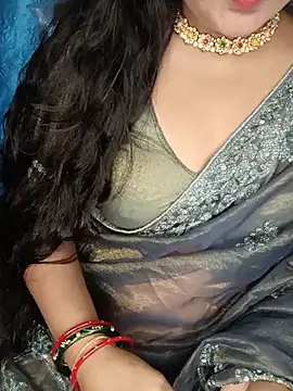 Snapshot of Rashmi_011 chatting on July 2026 12:48:01 AM Rashmi 011 online show from July 2026 12:48:01 AM