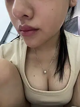 Titlelove online show from November 2025 06:37:02 AM