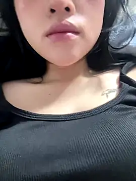 Titlelove online show from November 2025 09:04:02 AM