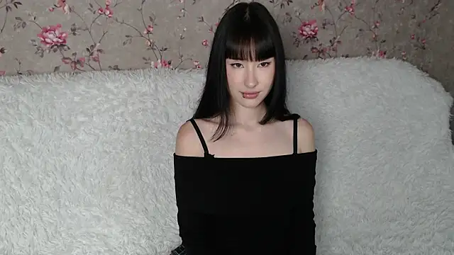 Snapshot of NaemiiBlush chatting on June 2026 04:38:02 PM NaemiiBlush online show from June 2026 04:38:02 PM