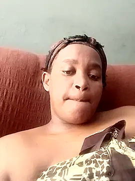 Snapshot of KinkyLunaRose chatting on October 2025 09:08:02 AM KinkyLunaRose online show from October 2025 09:08:02 AM