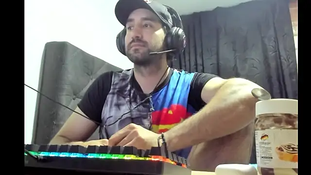 coolfriki online show from December 2025 02:38:01 AM