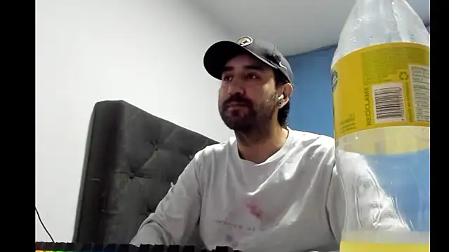 coolfriki online show from February 2026 04:54:01 AM