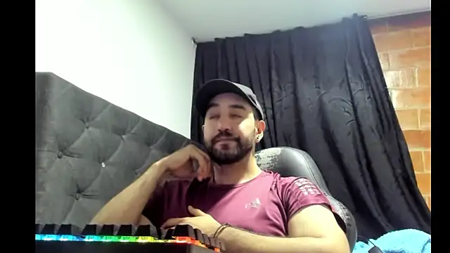 coolfriki online show from February 2026 12:58:02 AM