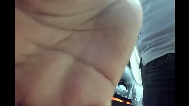 coolfriki online show from April 2026 02:51:02 AM