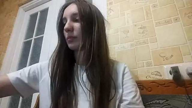 AdelaideParslow online show from October 2025 03:34:01 PM