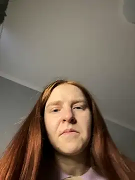 Snapshot of Evarey_ chatting on November 2025 06:16:02 AM Evarey online show from November 2025 06:16:02 AM