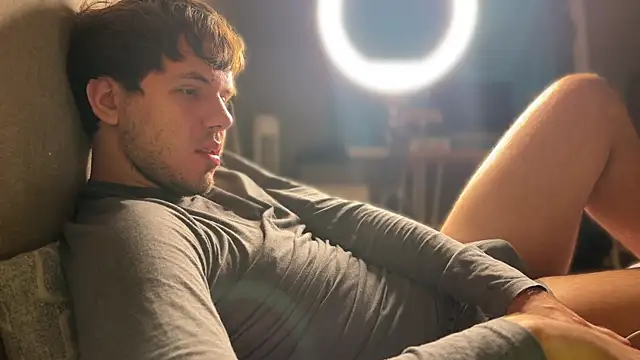 mynameischris online show from November 2025 05:39:01 AM