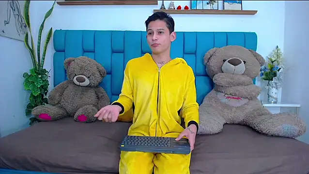 Brian hot online show from March 2026 11:17:02 AM