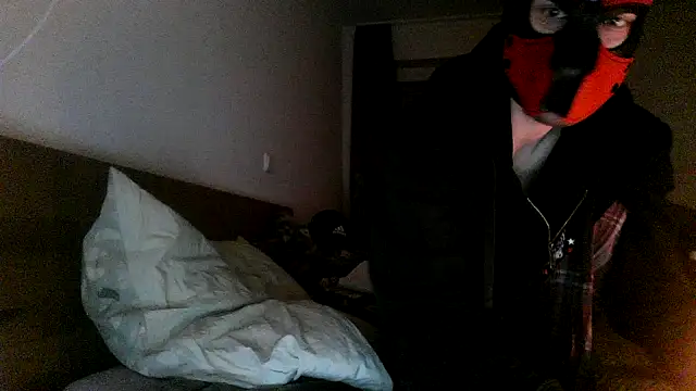 MolleDolle online show from November 2025 06:29:01 PM