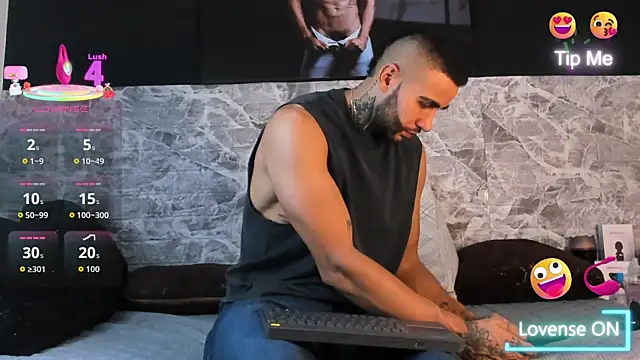 Danny Willson online show from October 2025 06:08:02 PM