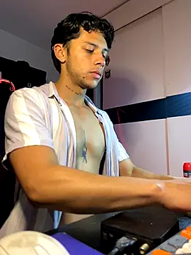 ErosDominant online show from October 2025 06:26:02 AM