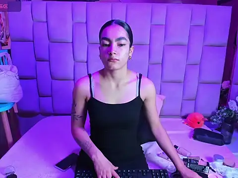 Gisell Squirt  online show from November 2025 01:00:02 PM