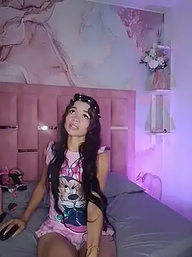 Isis Blaze online show from December 2025 03:12:02 AM