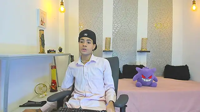 JacobBlackwell  online show from November 2025 07:19:02 PM