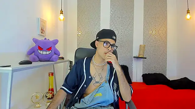 JacobBlackwell  online show from November 2025 07:46:02 PM