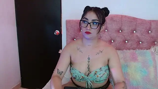 SeleneMore online show from January 2026 07:05:02 PM