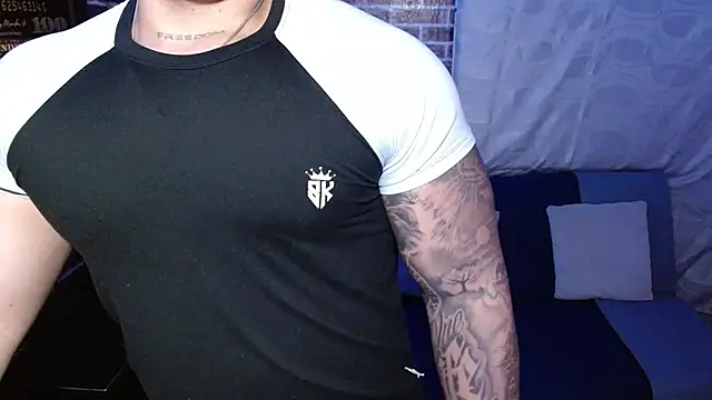 jordan bigcock  online show from February 2026 03:27:01 AM