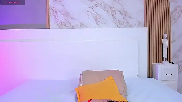 TianaGlow44 online show from November 2025 11:45:01 AM