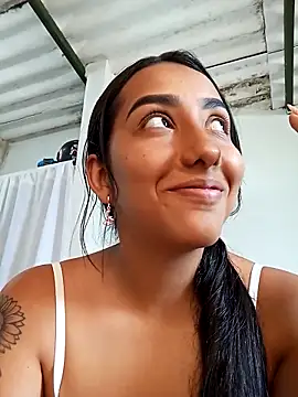 Snapshot of Queen_sofya chatting on January 2026 06:33:02 PM Queen sofya online show from January 2026 06:33:02 PM