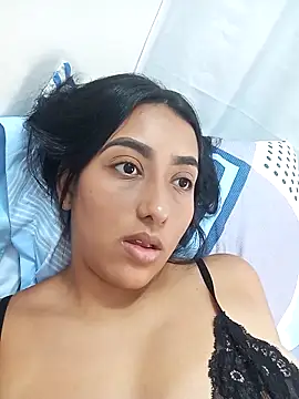 Snapshot of Queen_sofya chatting on April 2026 04:18:01 PM Queen sofya online show from April 2026 04:18:01 PM