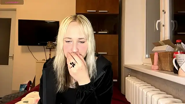 Ulemonala Cute online show from November 2025 06:39:01 PM