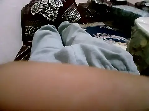 latarak321 online show from February 2026 07:56:01 PM