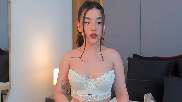 AryBlair online show from November 2025 01:25:02 AM