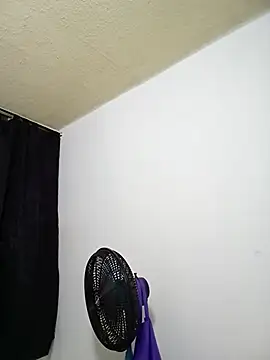 Nelsareth online show from October 2025 03:17:02 AM