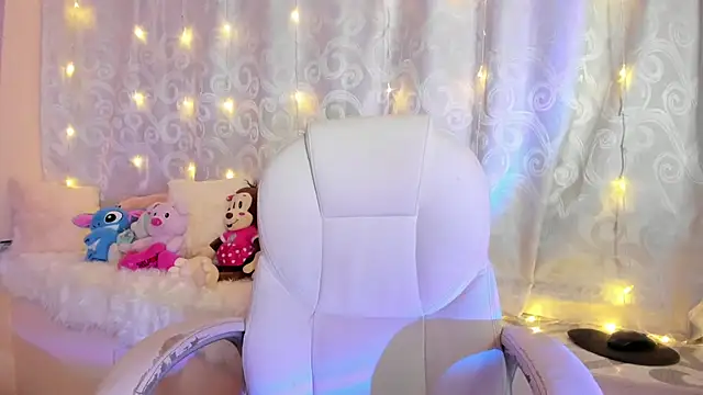 Lilith salvatoree online show from April 2026 02:28:01 AM