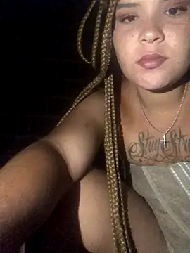 AliceXmoore online show from October 2025 05:15:02 AM