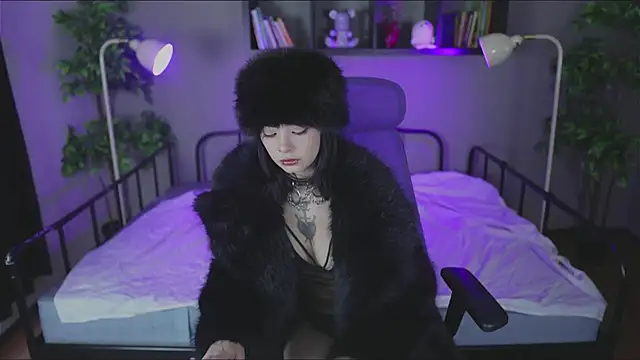 Bayonetta doll online show from November 2025 09:14:02 PM