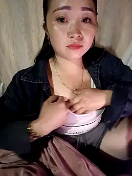 miemie-xx online show from October 2025 12:27:01 PM