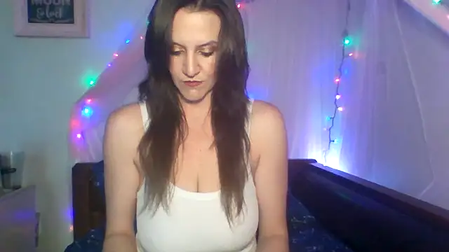 easy briezy online show from November 2025 09:03:02 PM