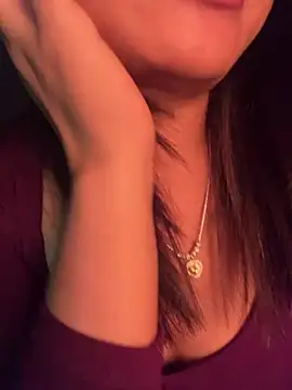 hello-cute online show from January 2026 01:00:02 AM