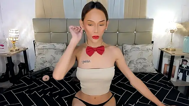 catiana moore online show from May 2026 04:26:01 PM