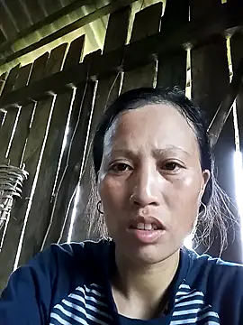 jerry-xx online show from November 2025 01:15:01 AM