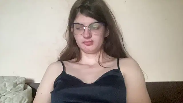 NikaXZimax online show from November 2025 09:33:02 AM