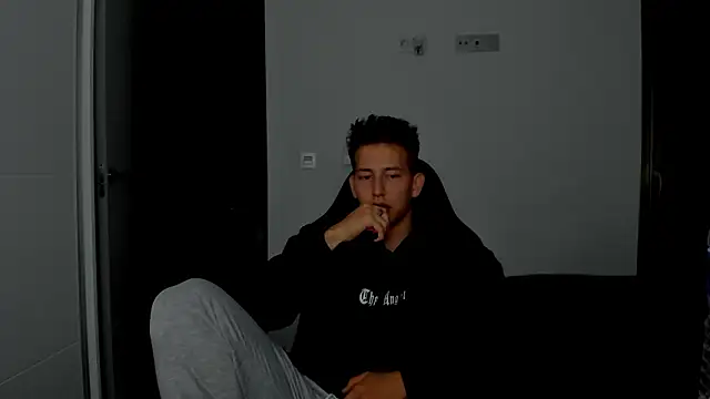 find0m master online show from March 2026 10:04:02 PM