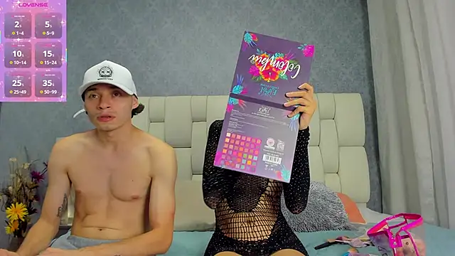 Snapshot of nicollandjhon chatting on November 2025 03:06:01 AM nicollandjhon online show from November 2025 03:06:01 AM