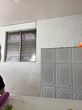 Emilycollei online show from October 2025 02:28:01 PM