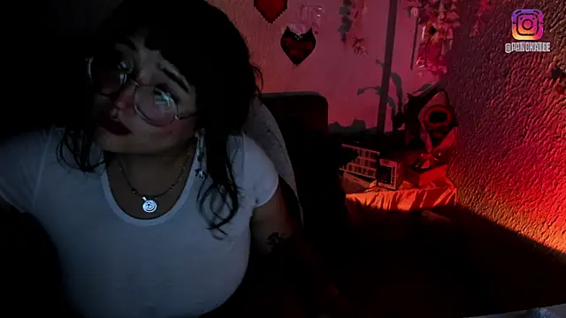 Emilycollei online show from March 2026 05:24:01 AM