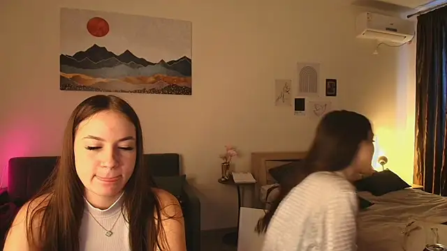 MayaGlow online show from January 2026 05:33:02 AM