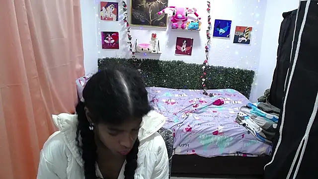 thianahorny online show from April 2026 12:22:02 PM